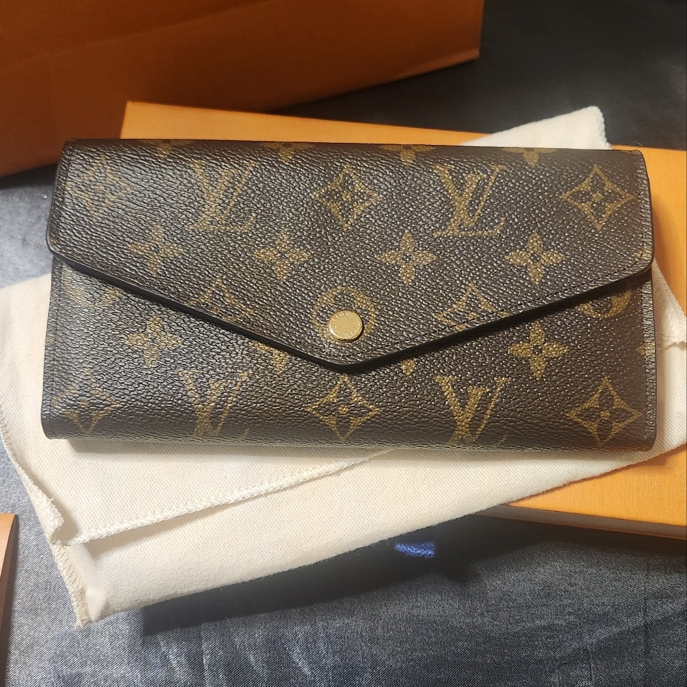 Louis Vuitton Wallet
